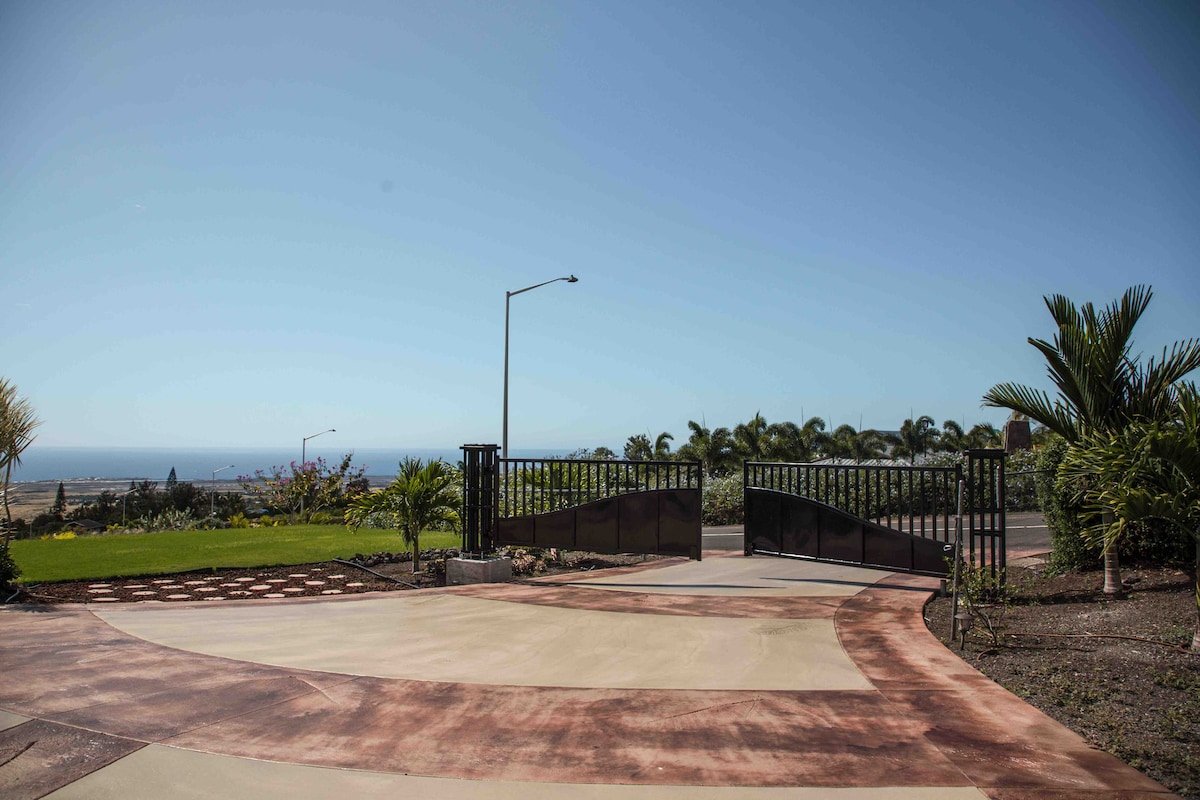 Beautiful New Home (Ocean View / Amazing Sunsets) gallery image 5