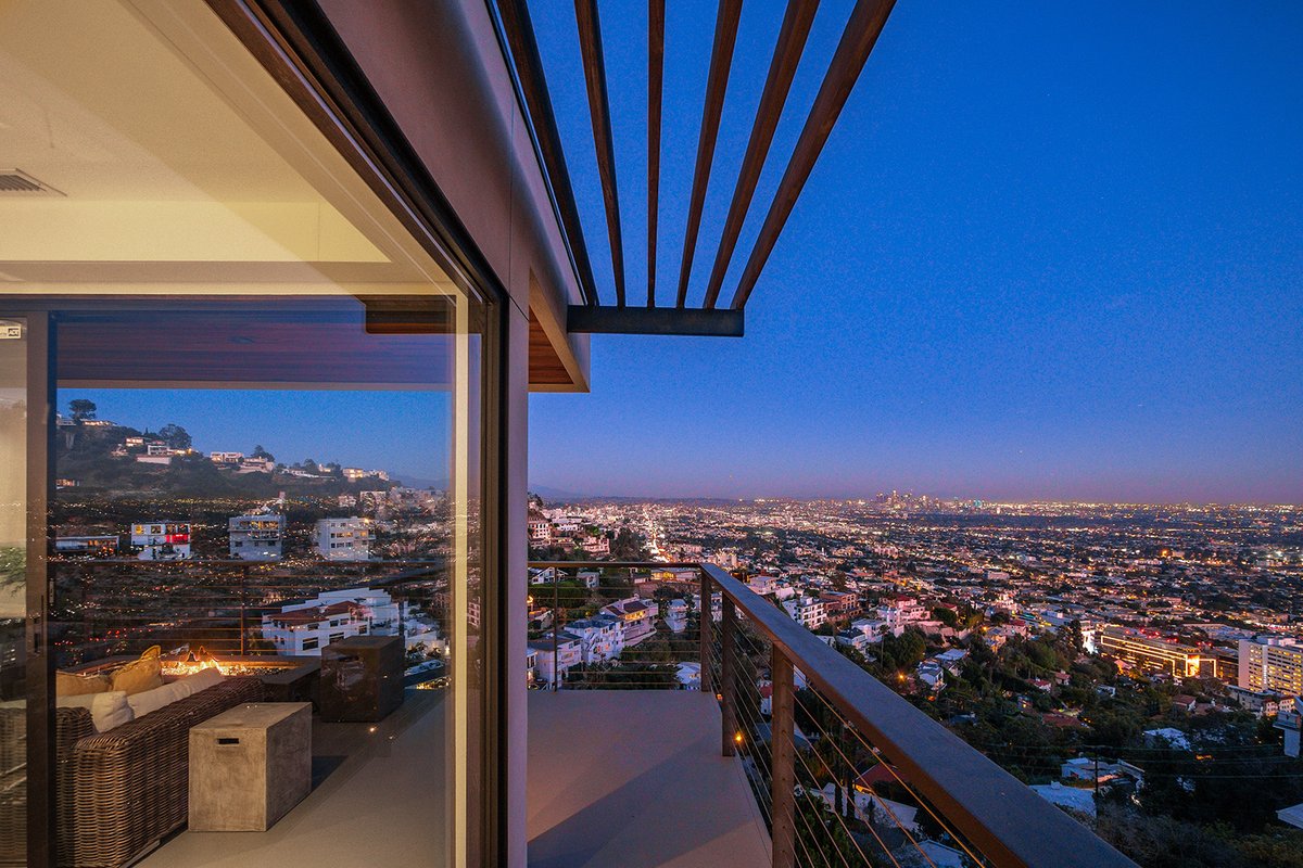 Luxury 3B-3B Skyline Views & Heated Infinity Pool!