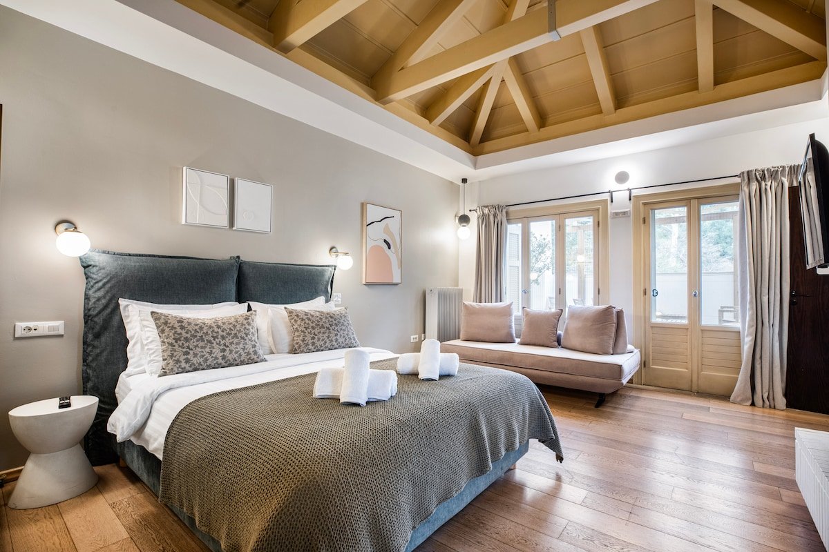 Genesis Grande Acropolis historic Villa gallery image 2