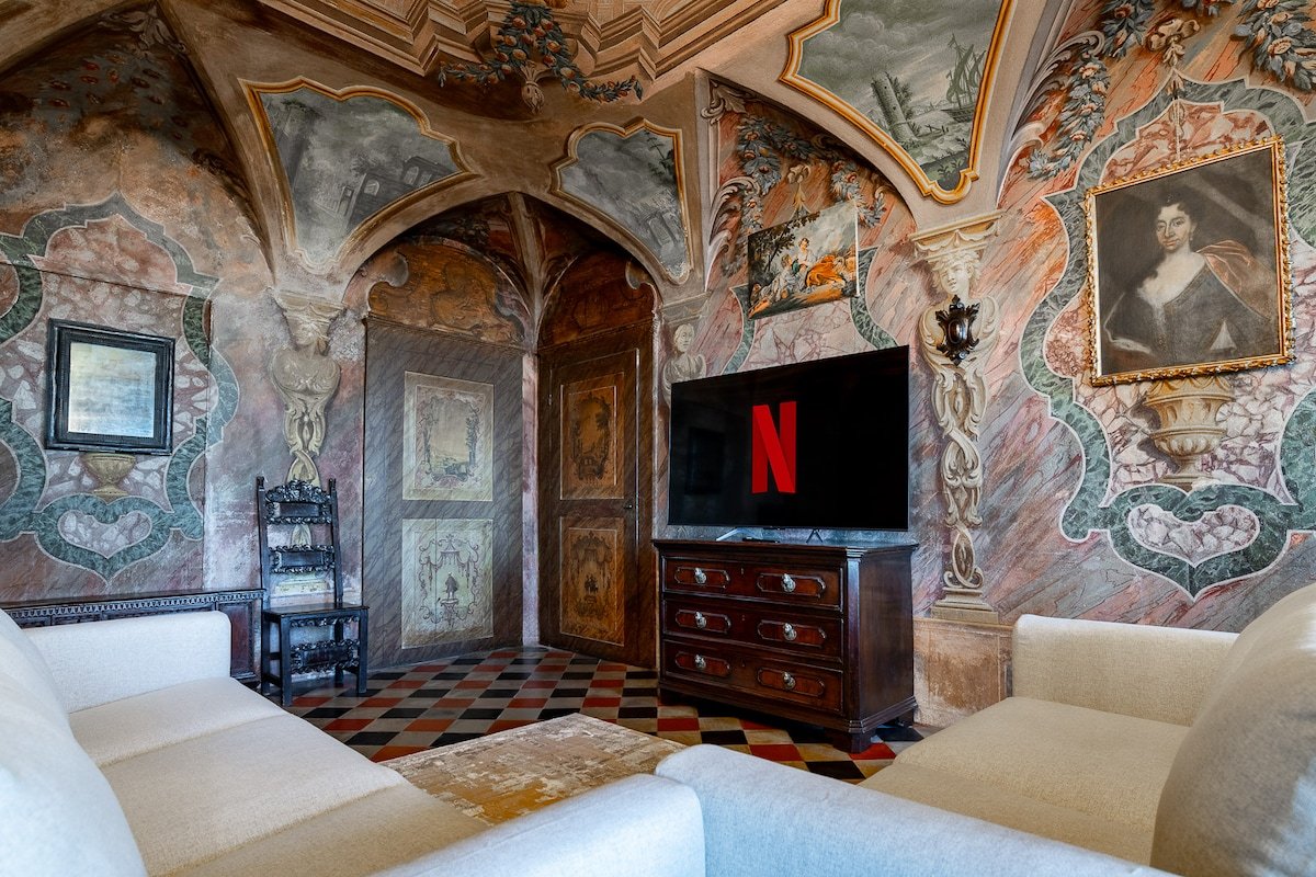 Dimora Storica in Palazzo Terzi gallery image 4