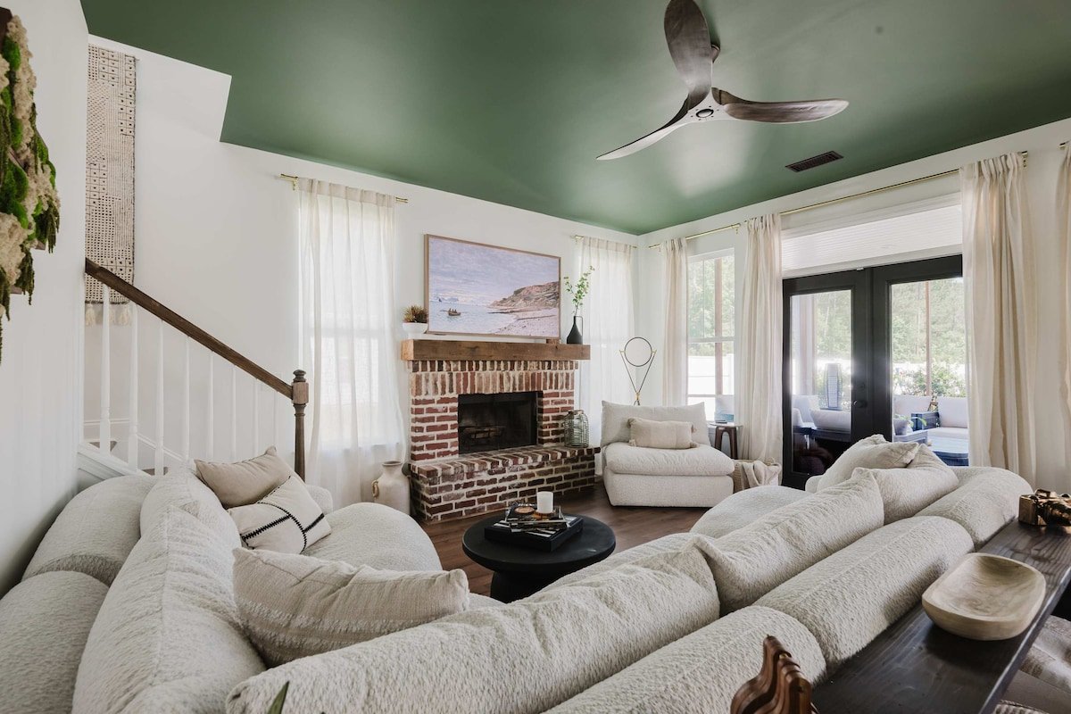 Walk2OldTown! Luxury Home + Carriage House