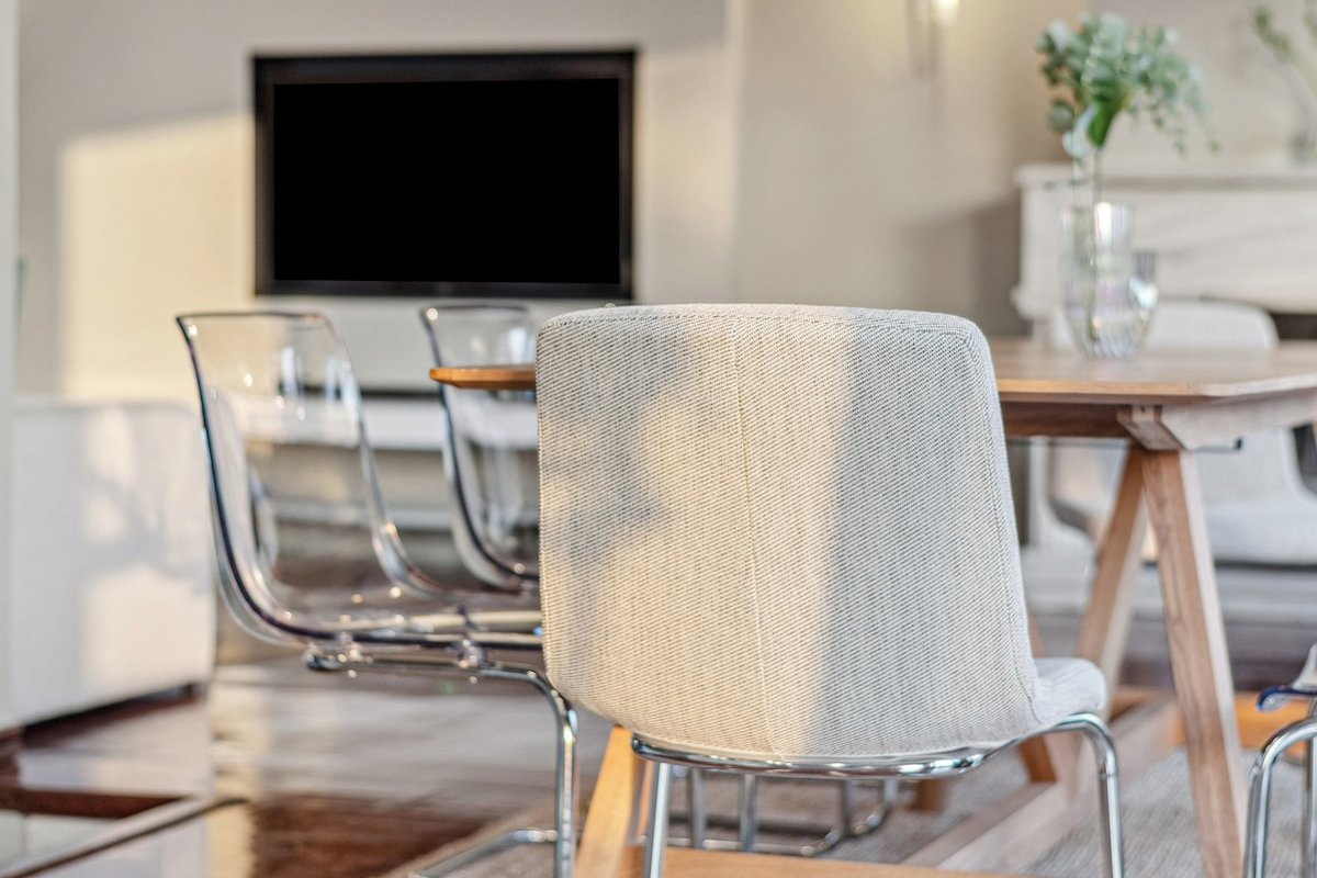 Acropolis Noir Penthouse gallery image 5