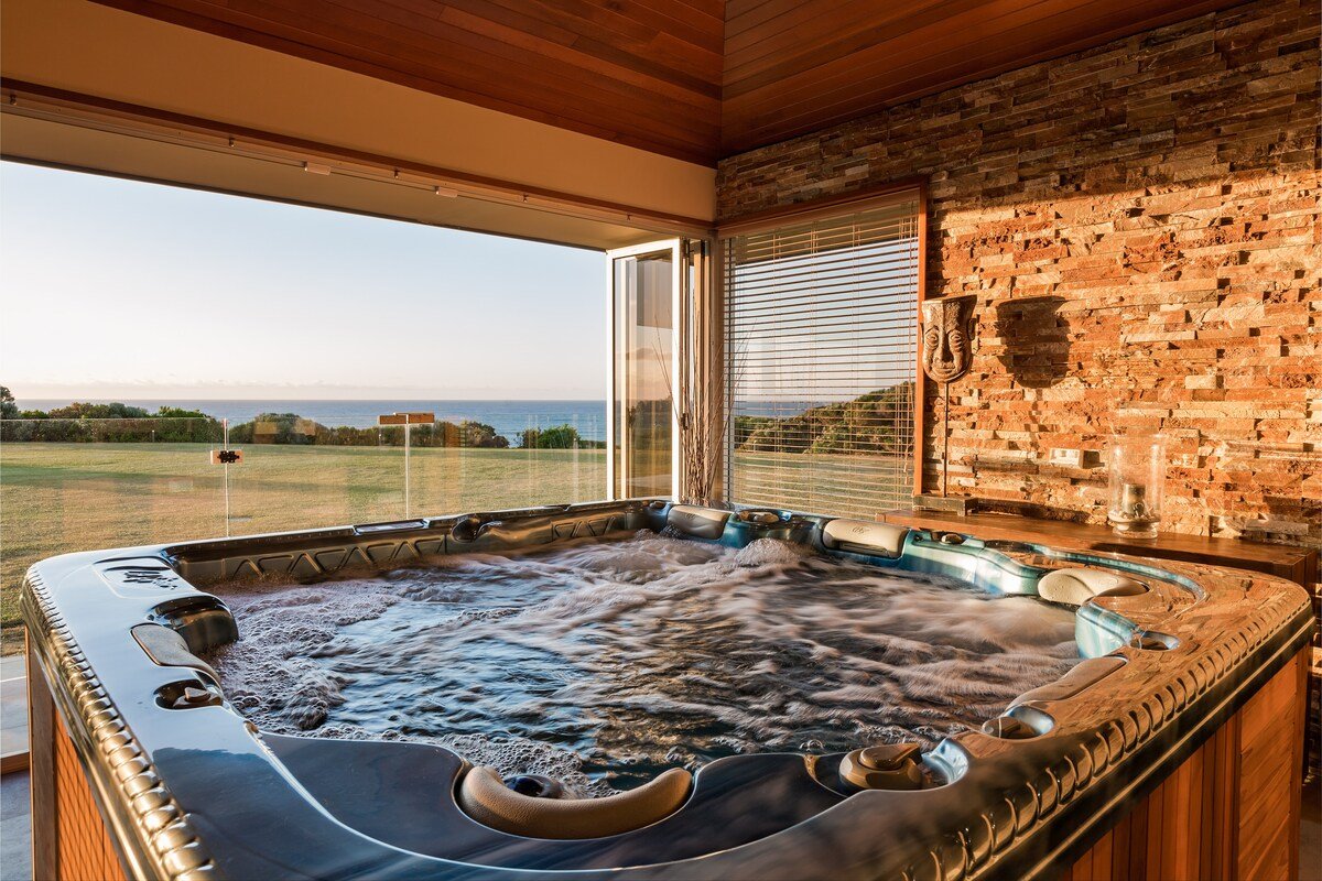 Incognito—An Exclusive Oceanfront Estate gallery image 3