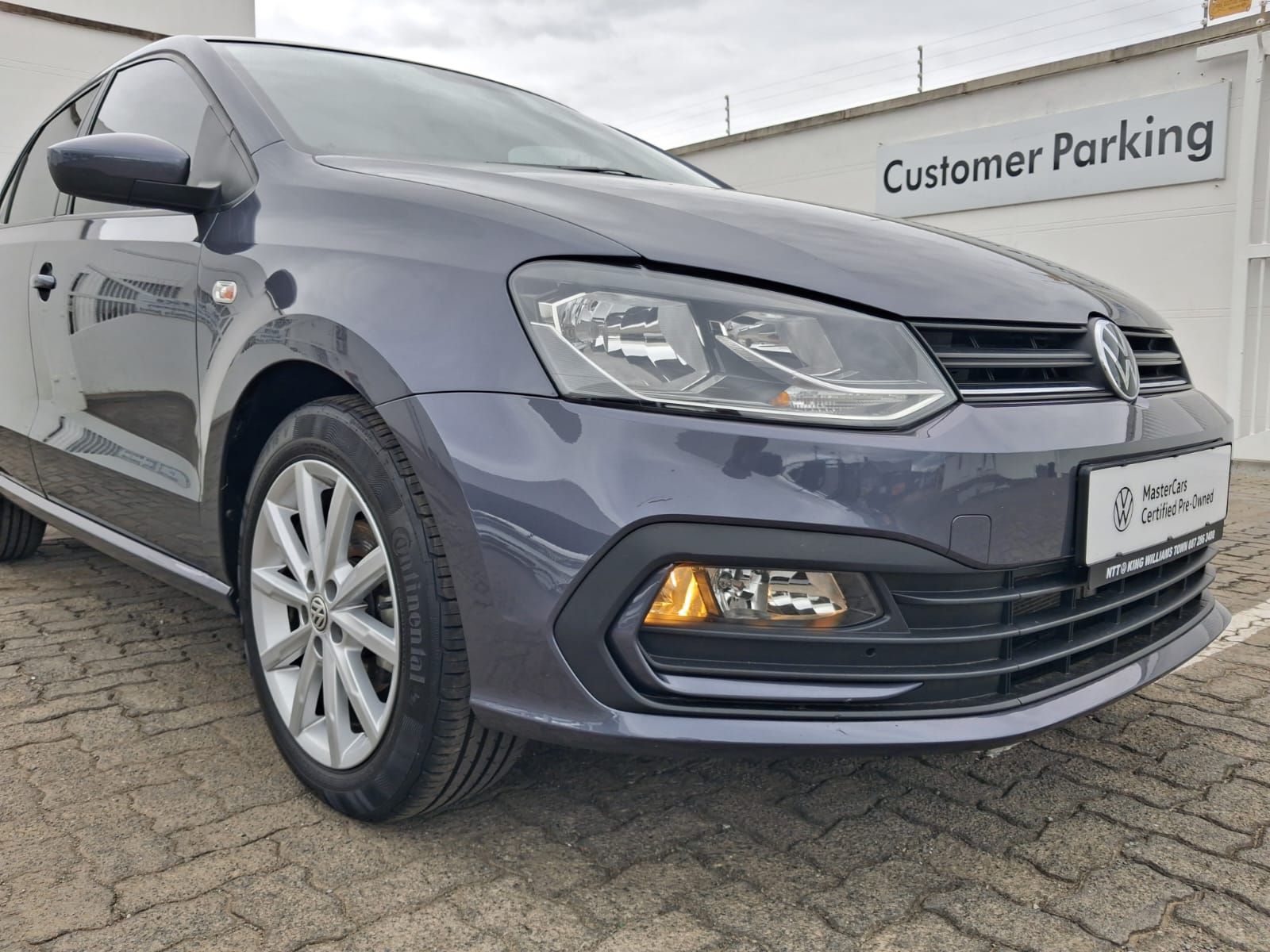 Used car gallery
