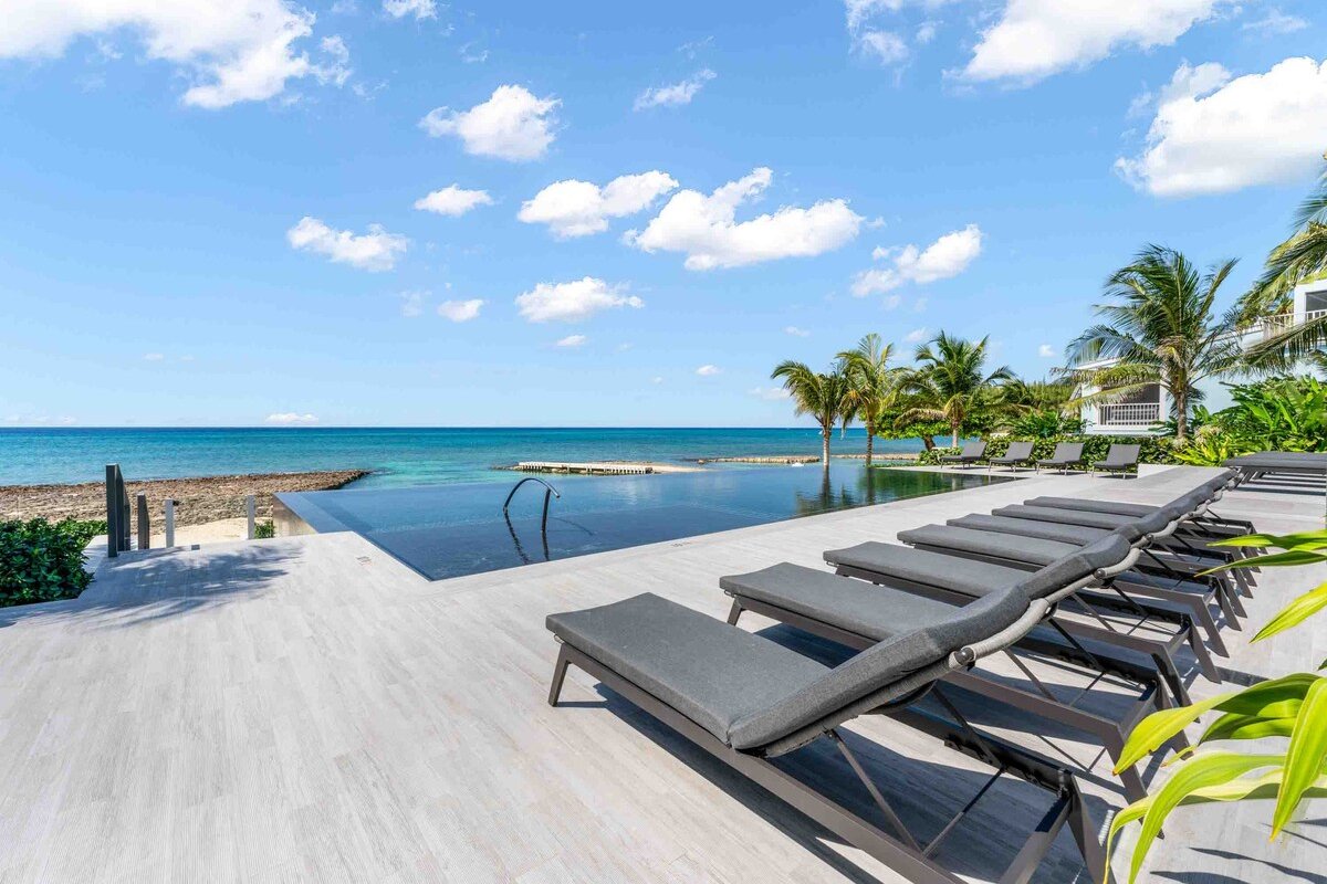 Aqua 4 by Grand Cayman Villas gallery image 5