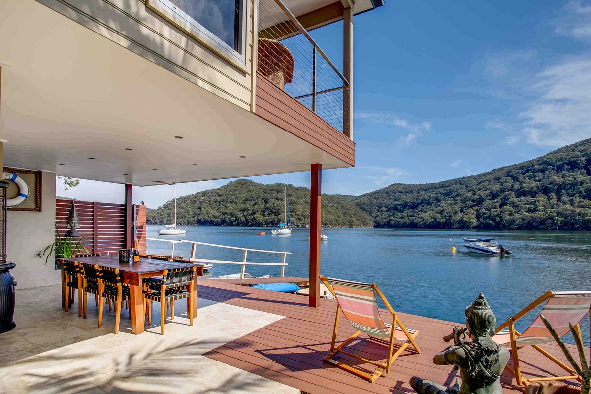 Cottage Point Adults Waterfront Retreat