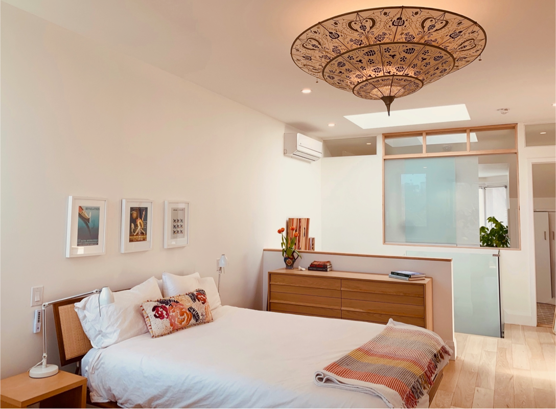 Trinity Bellwoods Open-Concept Century Home gallery image 5