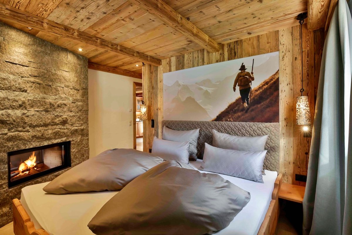 Lake House gallery image 3