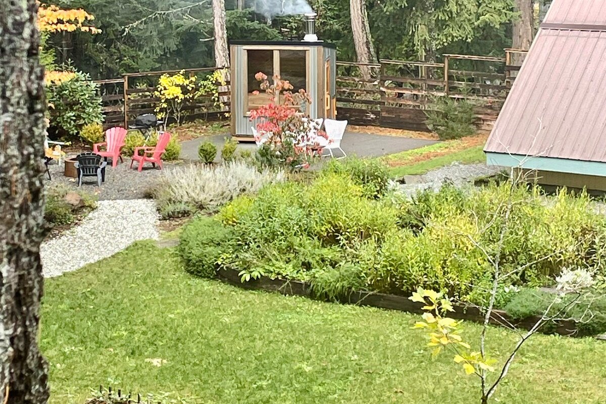 The Perfectly Peaceful Wildflower house gallery image 3