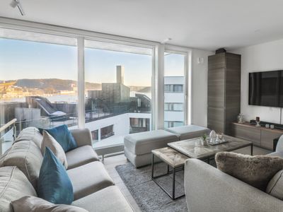 Luxury Living 3BR in CityCenter w/Waterfront View