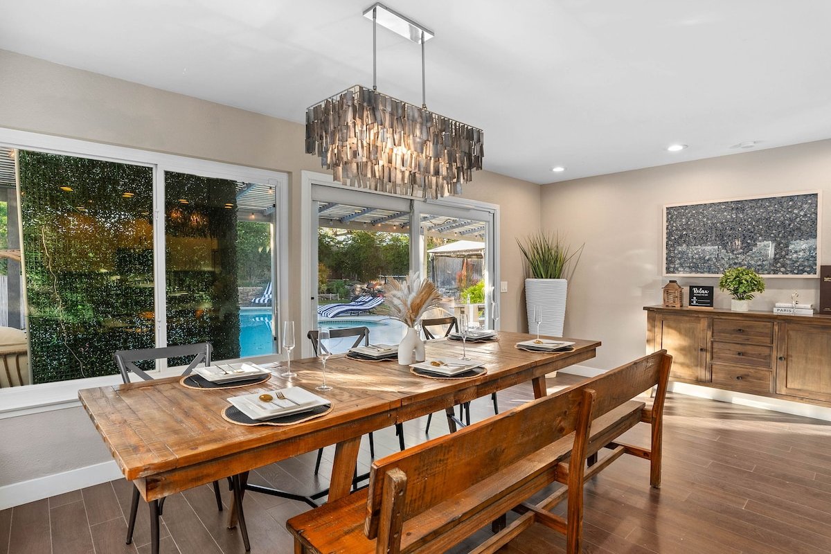 Family Fun| Pool•Jaccuzi•GameRoom•Spacious Layout gallery image 3