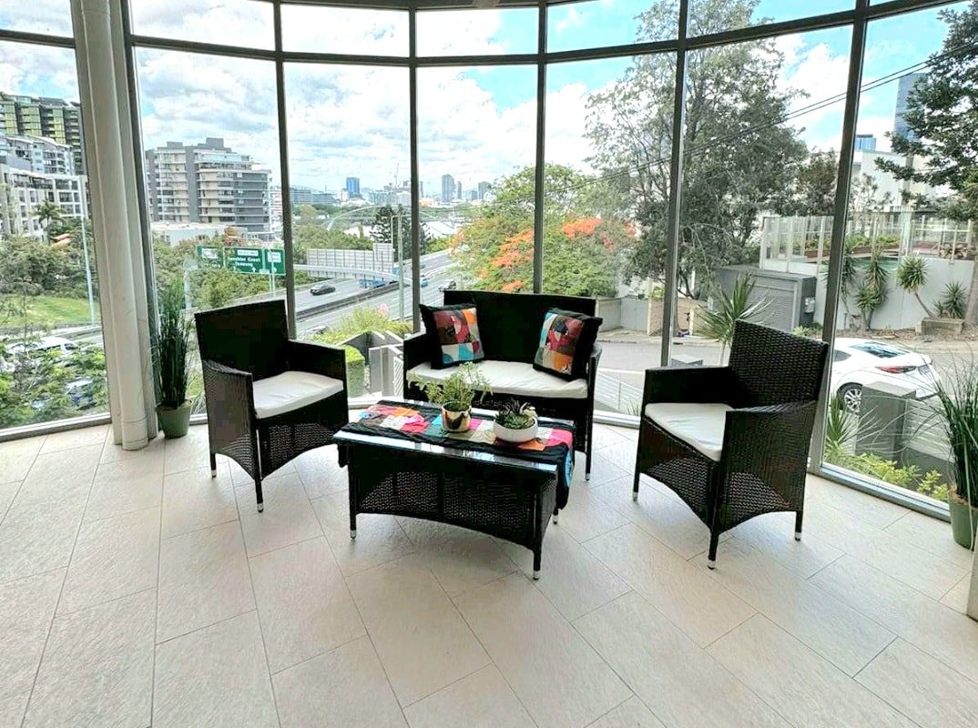 Whole Floor Luxury APT L2 gallery image 2