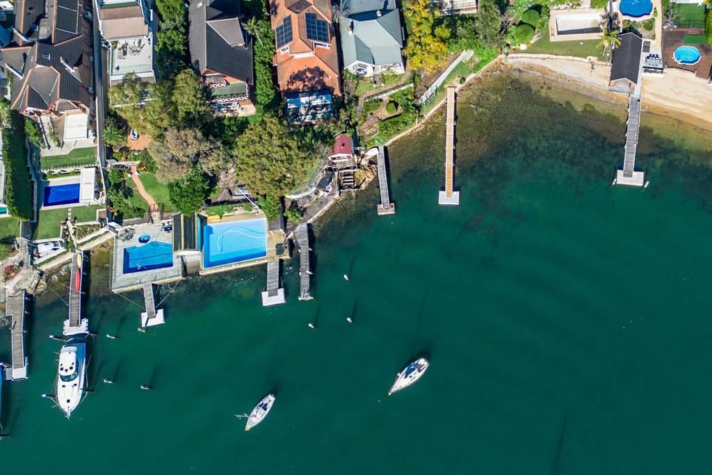 Neighbouring Sydney Harbour Retreats for 12 guests gallery image 3