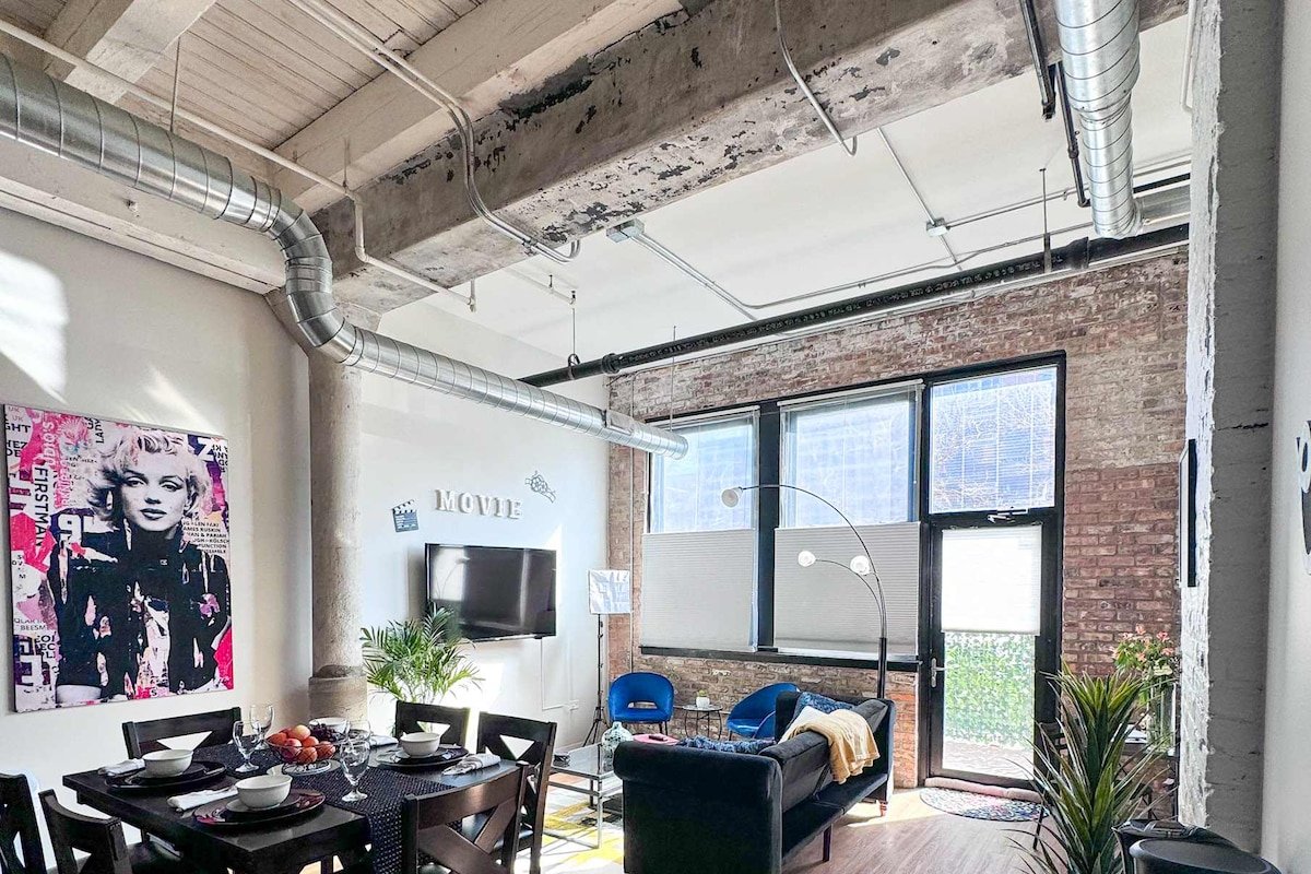 Luxéry Stay “Hollywood” – McCormick/WinTrust Area gallery image 3