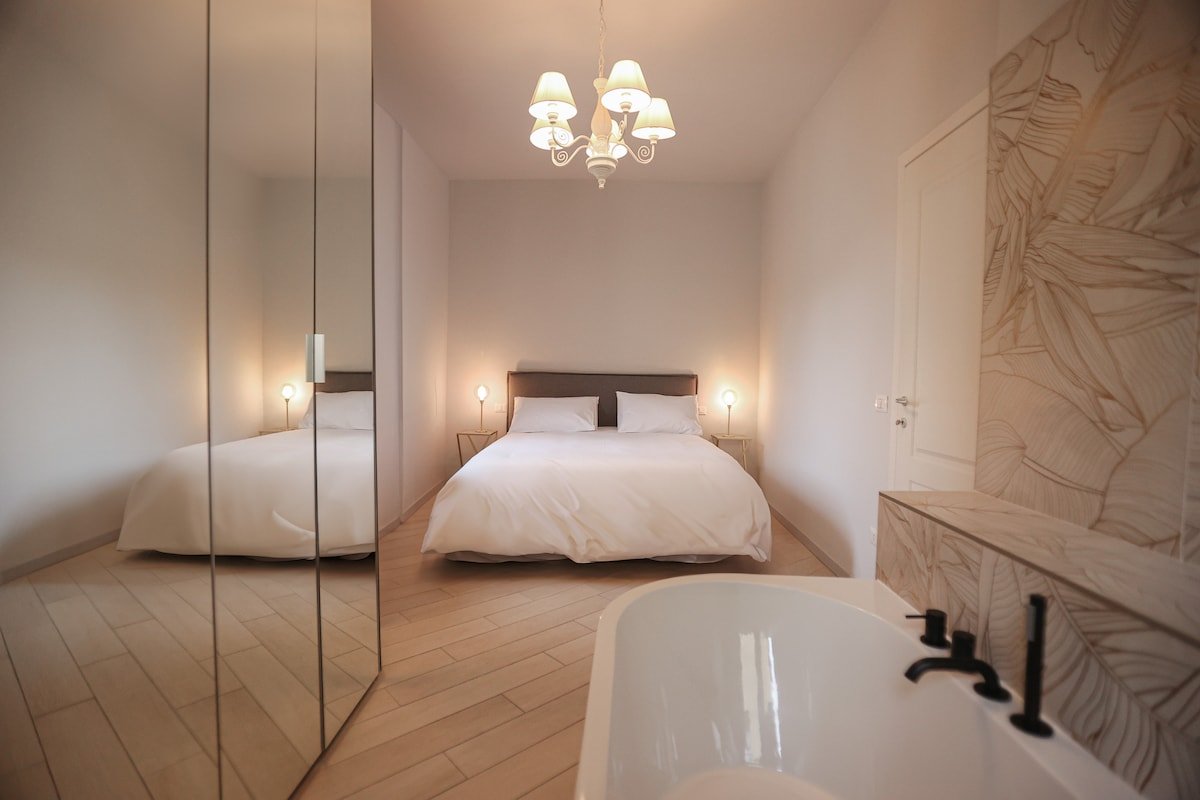 Piazza della Signoria Tower + LIFT gallery image 2