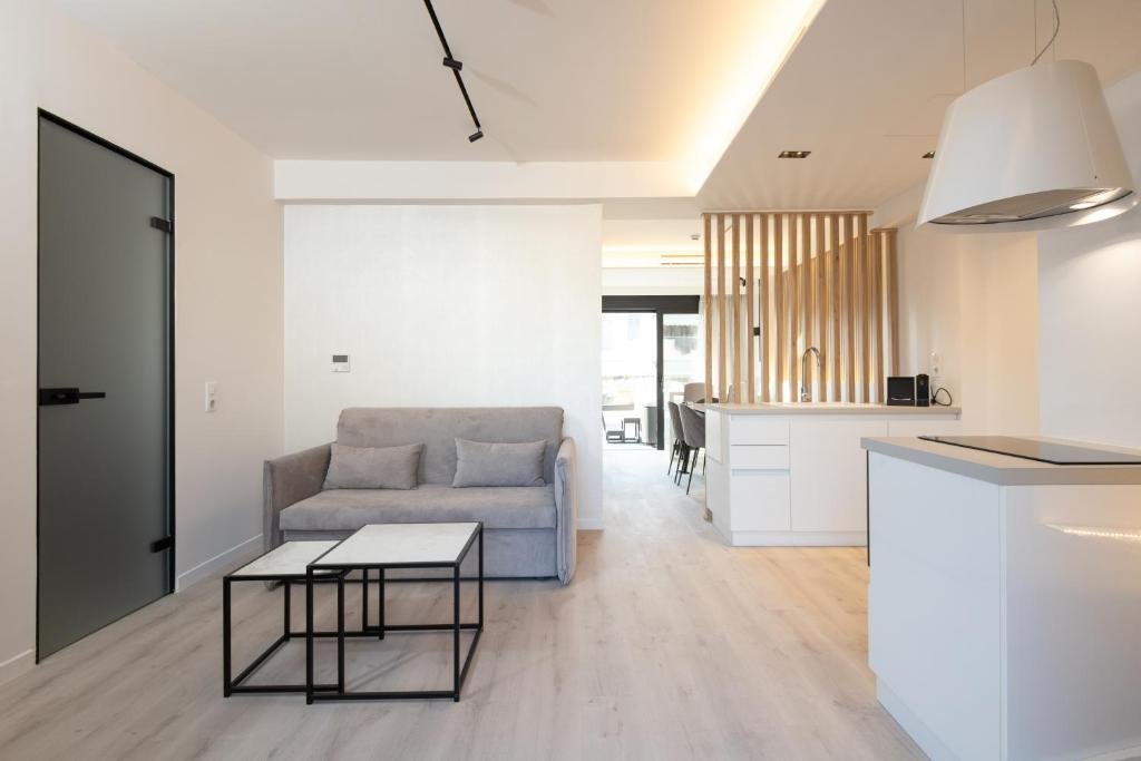 2-BR Maisonette Jacuzzi Incanto Suites Neos Kosmos