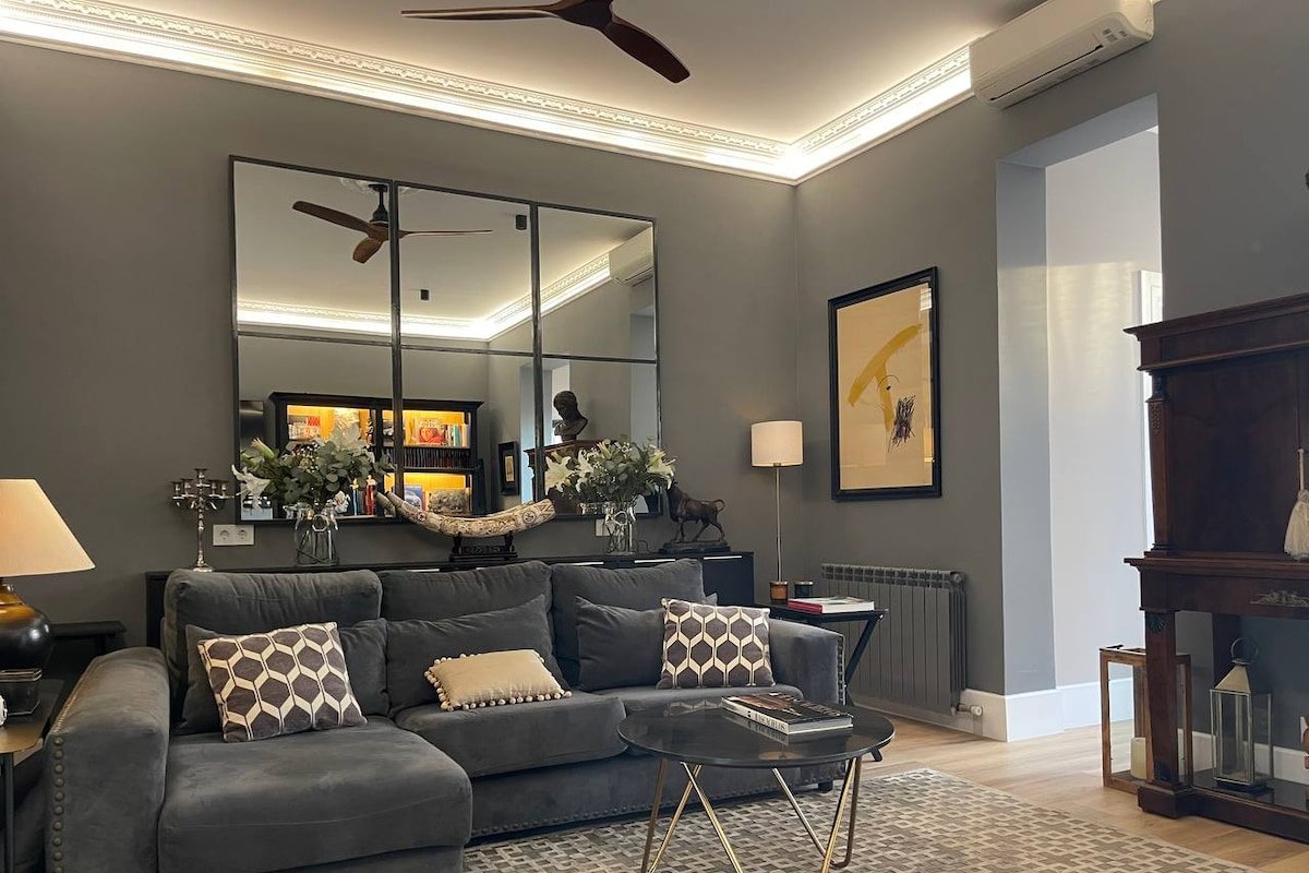 Barcelona Modernist Historic House gallery image 3