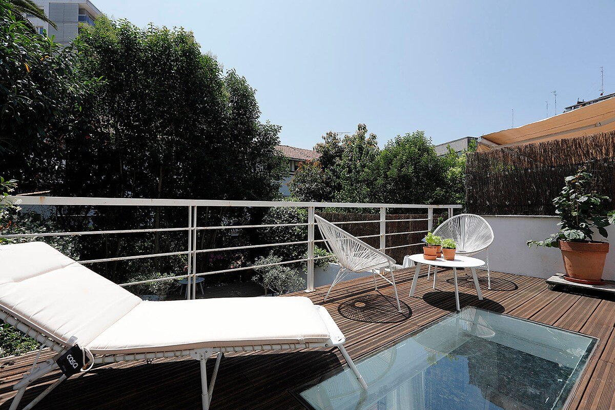 House near the Beach + garden +free parking gallery image 5