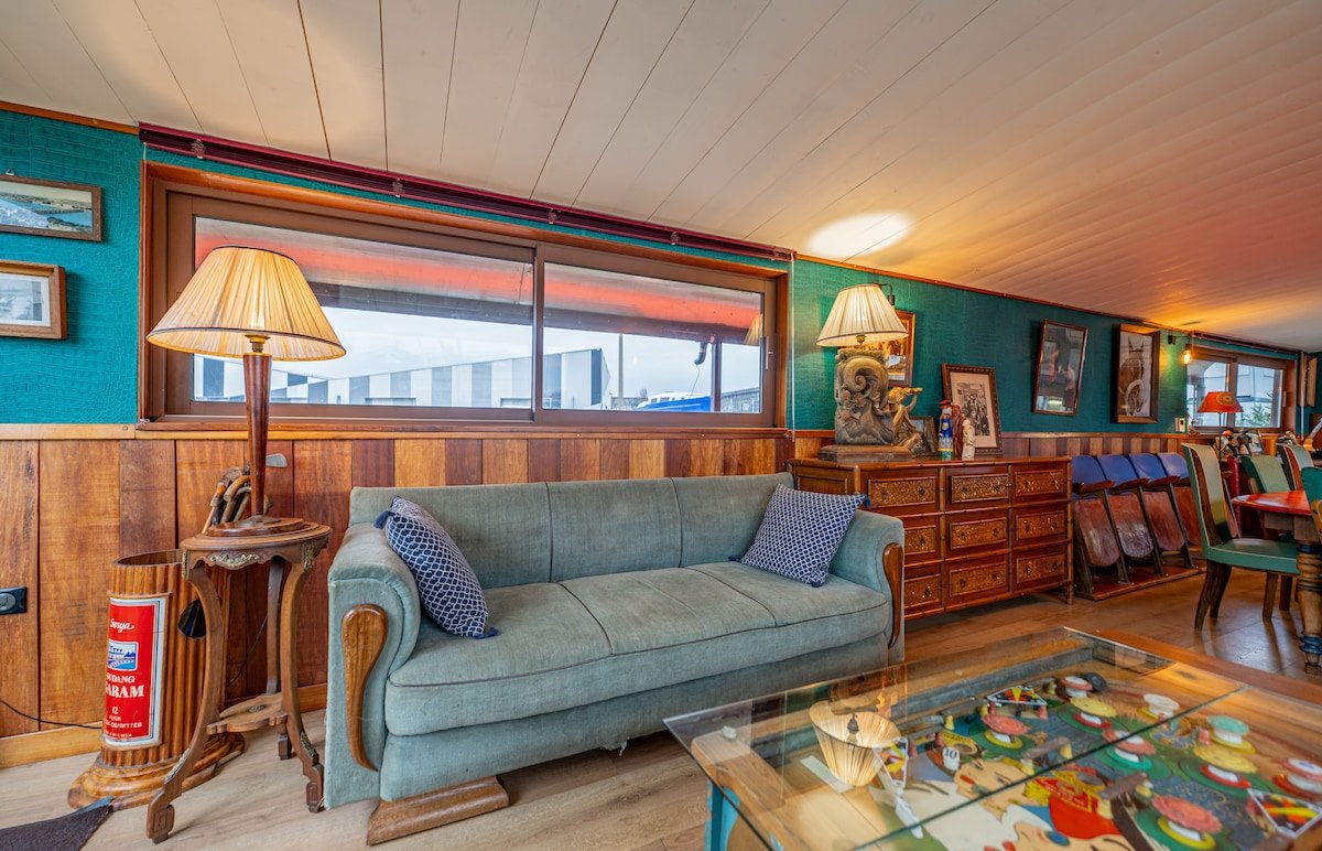 Large luxurious duplex on the Péniche Petite gallery image 5