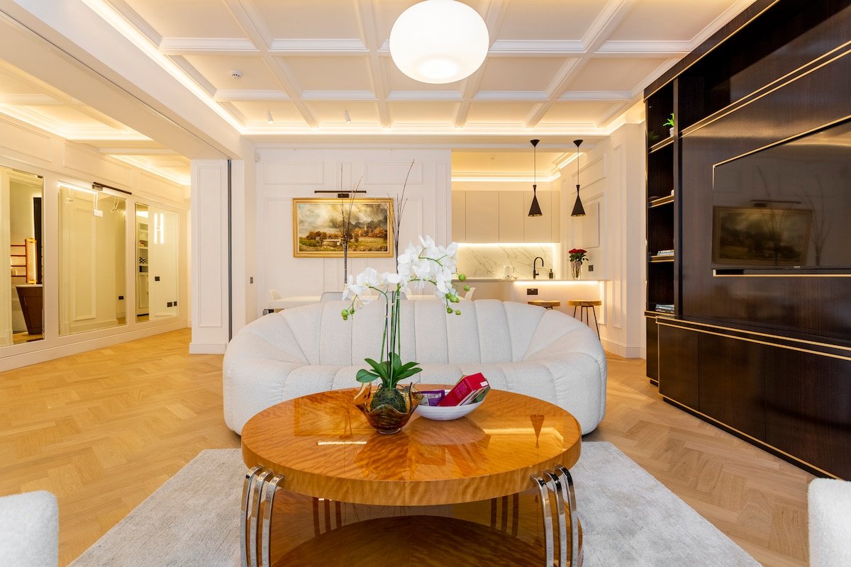 Stunning Interior Designed Historic Home gallery image 4