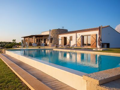 Villa Ella SalentoSealovers con piscina sul mare