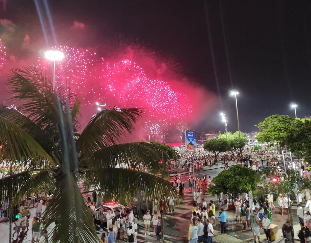 Copacabana beach apartment gallery image 2