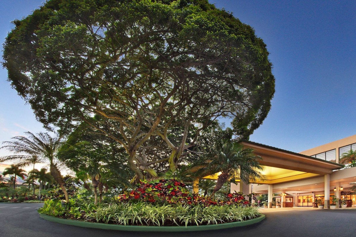 Luxurious Condo, Ocean View, Refreshing Pools gallery image 2