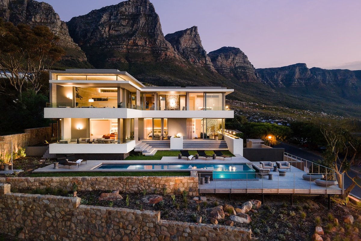 Luxury Double Suite ‘Soluna’ @ RIVA-ONE gallery image 2