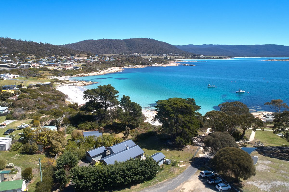 Seaside House – On Waubs Bay!