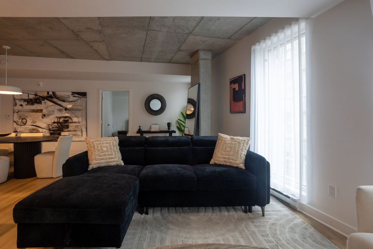 Luxury Stay in the Heart of Old MTL|+ Free Parking gallery image 3