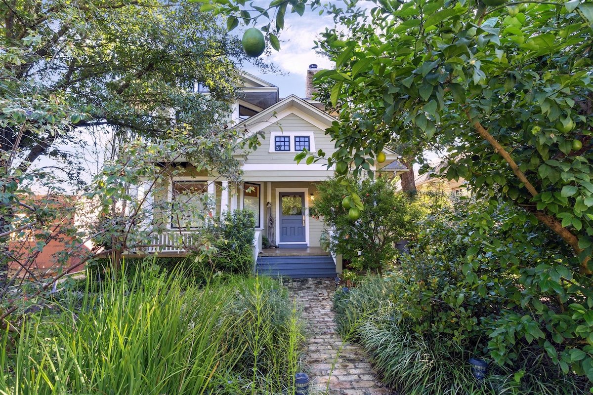 Hopper Hideaway gallery image 2