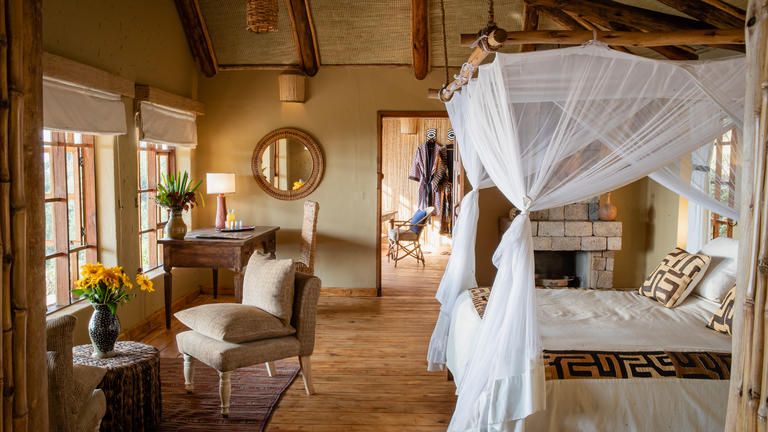 Virunga Lodge Deluxe Bandas