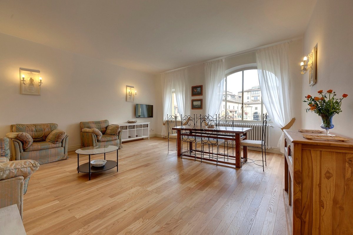 Bardi Apartment gallery image 2