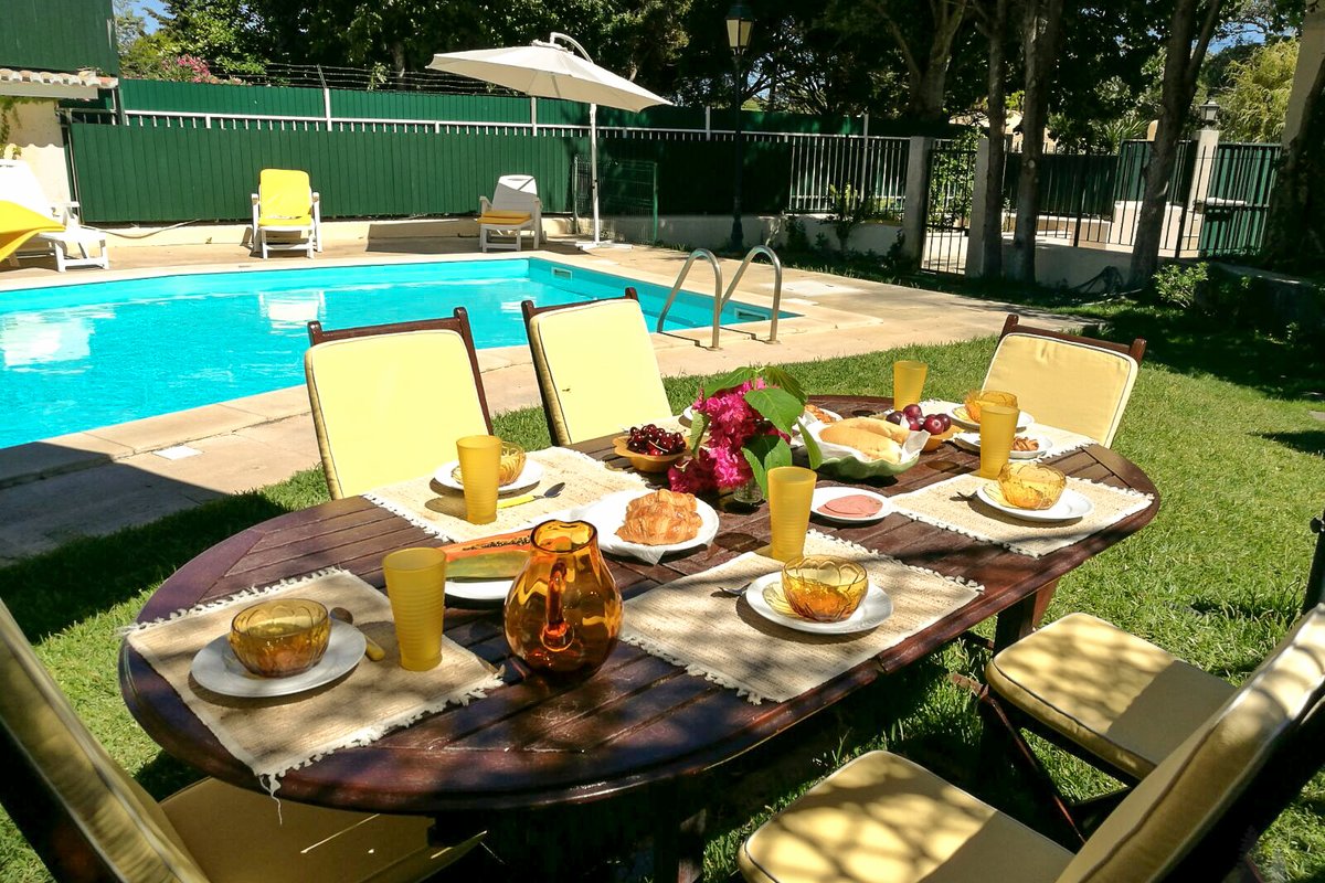 Charming Villa 4 Suites with private Pool & Garden