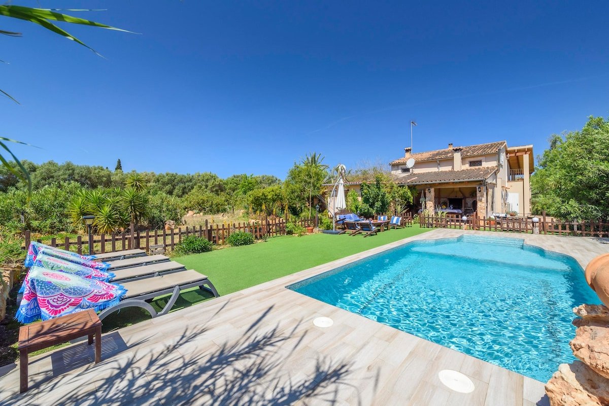 Son Antem gallery image 2