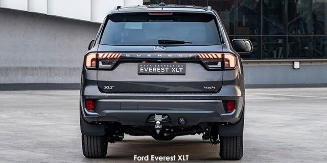 FORD EVEREST 3.0D V6 PLATINUM B6 AWD A/T - 11 