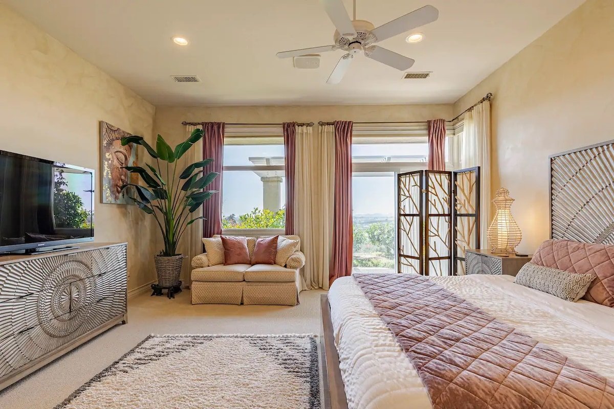 Grand Pacifico – Breathtaking views -Infinity Pool gallery image 3