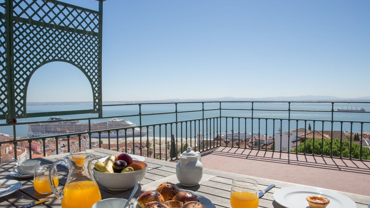 Penthouse Terrace 360º Lisbon View by LovelyStay gallery image 2