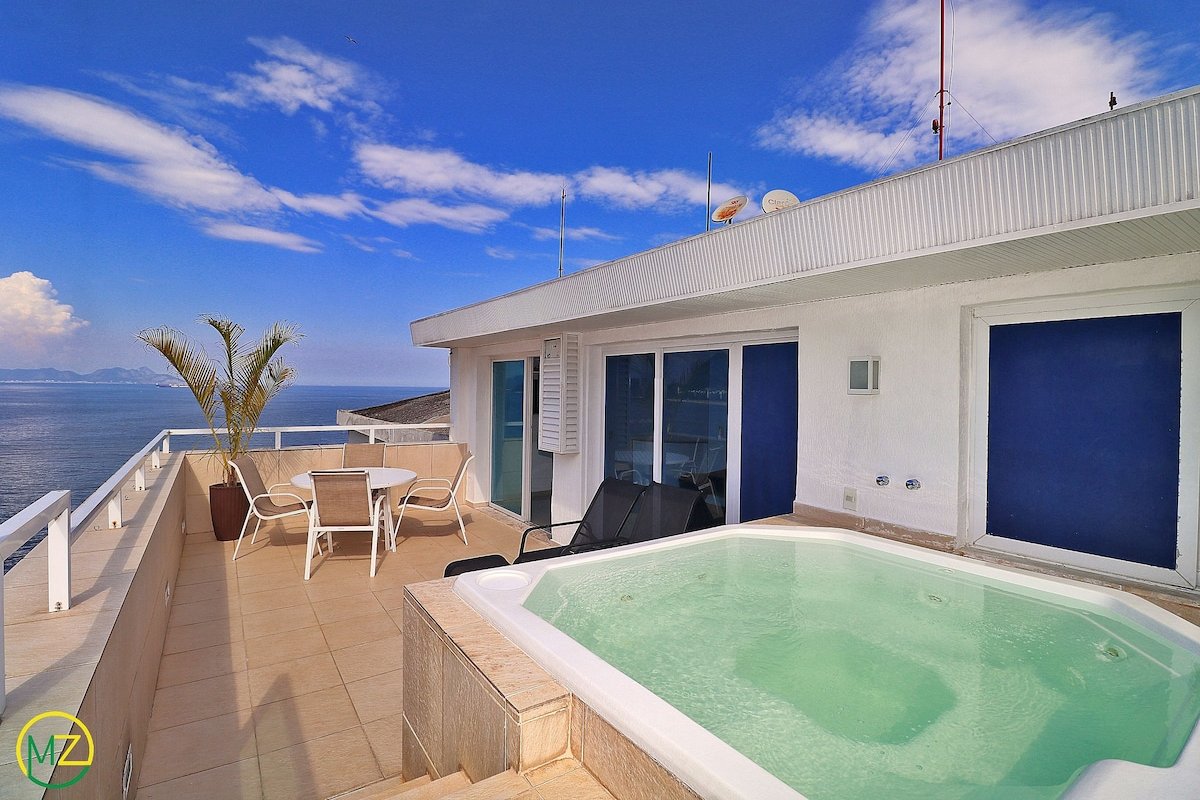 Amazing duplex penthouse with jacuzzi and sea view gallery image 5