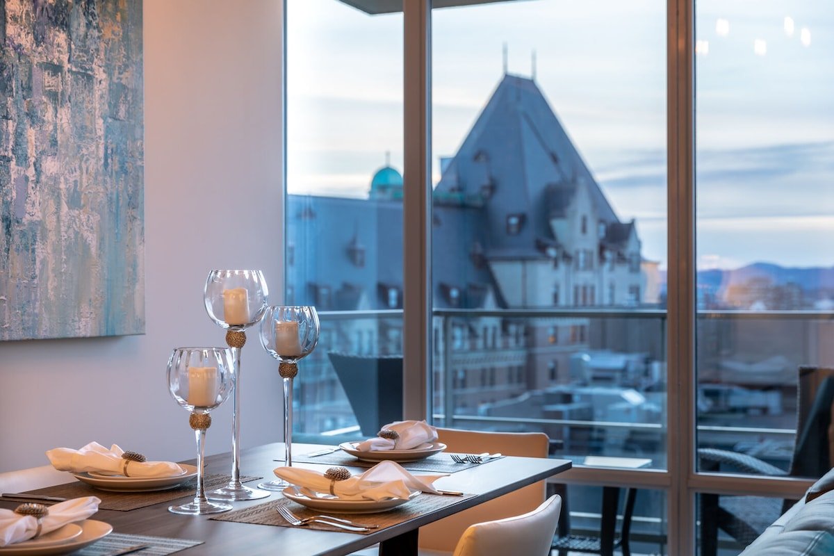 Waterfalls Hotel Luxury Suite gallery image 3