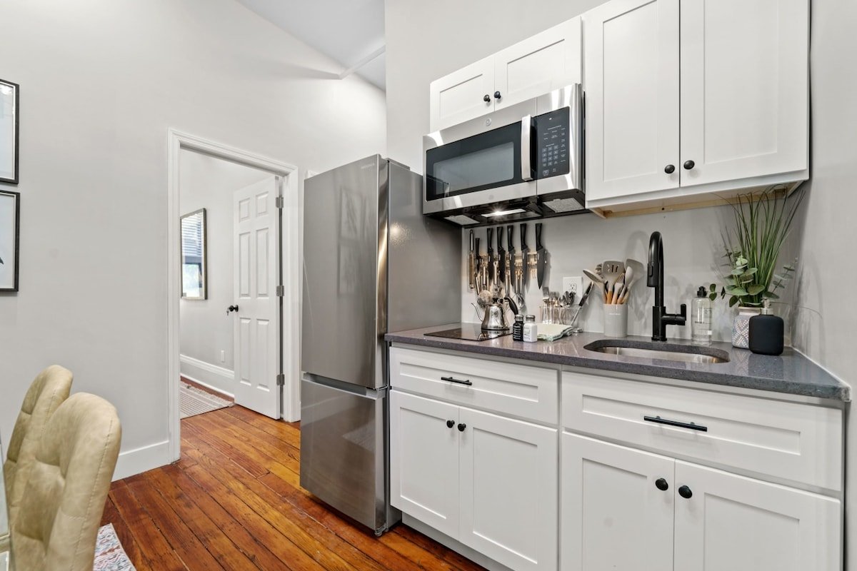 Spacious 3-Bed Brownstone, near Columbia Uni gallery image 4