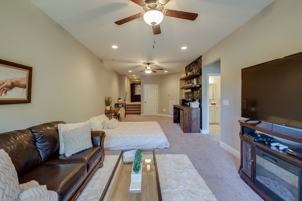 Relaxing lake views near DT Nashville & Airport gallery image 3