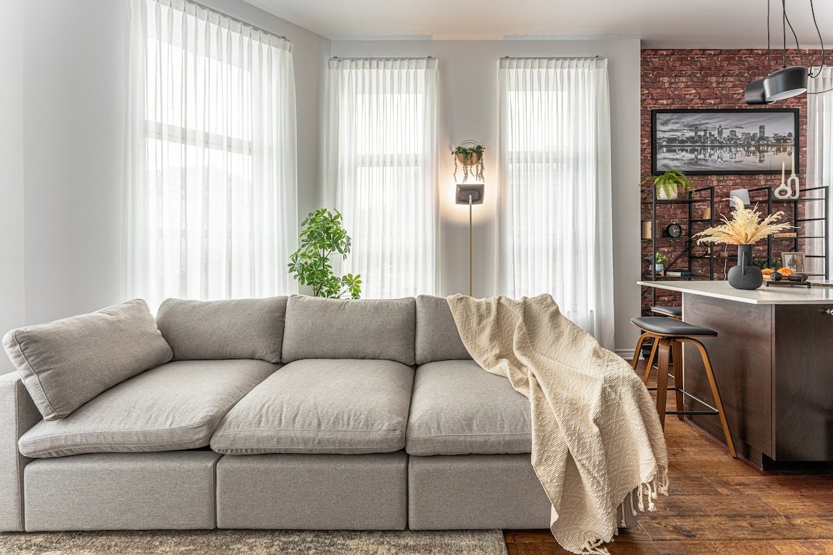 Day n Night Mtl, Heart of the Plateau gallery image 5