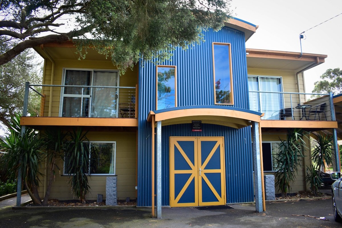 The Blue House – Rye Family Entertainer gallery image 3