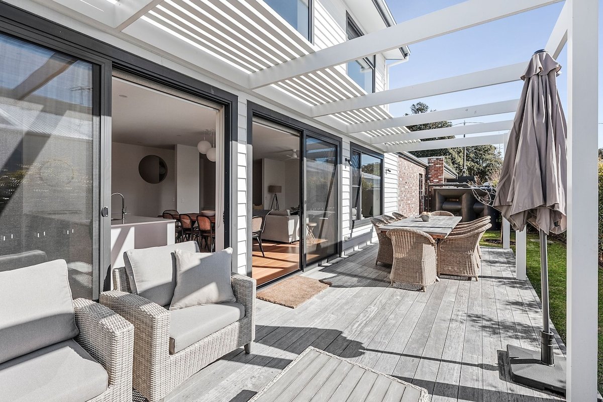 Saltwater Queenscliff! gallery image 2