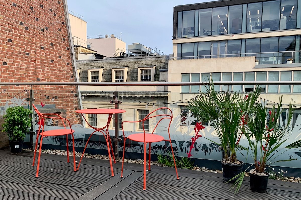 Central London Penthouse with Roof Terrace gallery image 4