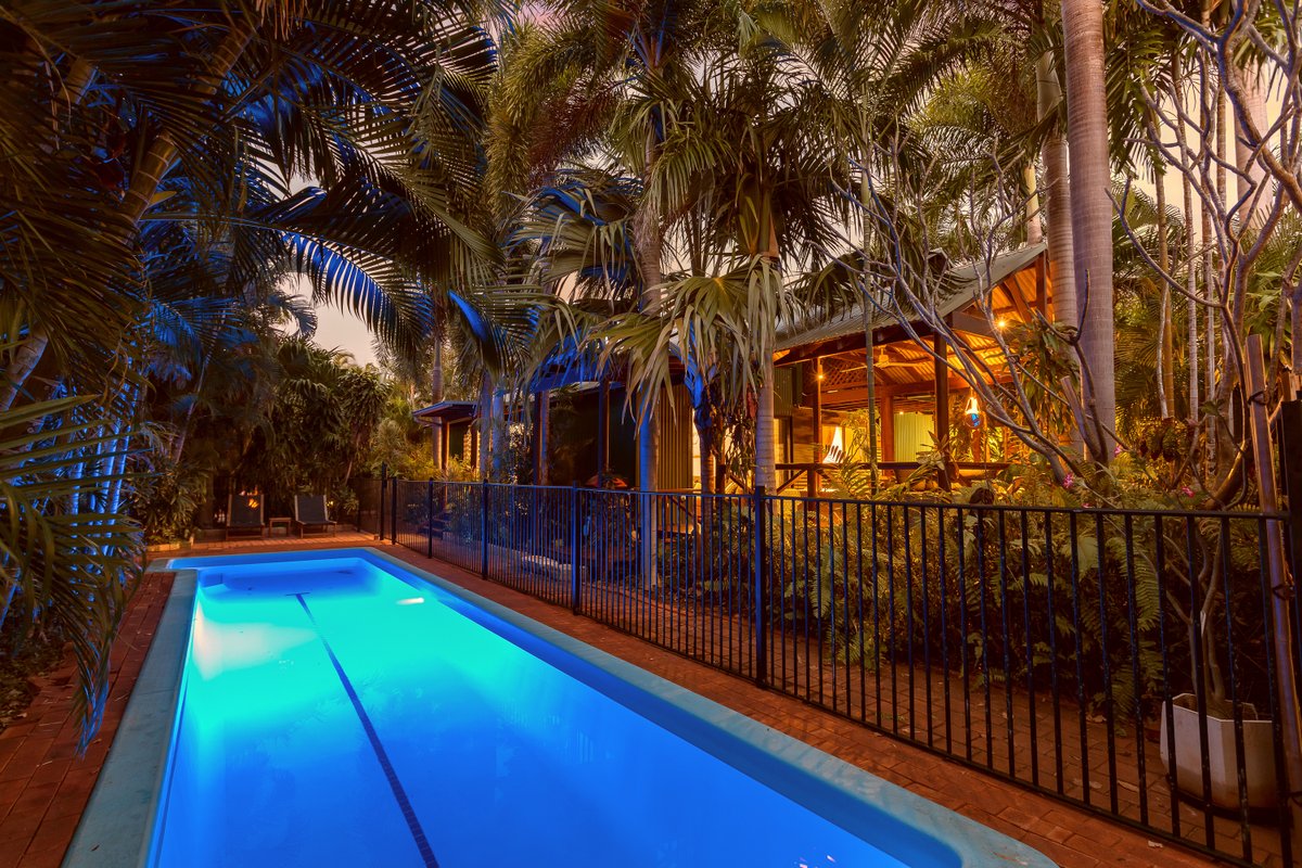 Family Friendly Oasis -Walk to Buzzing Cable Beach