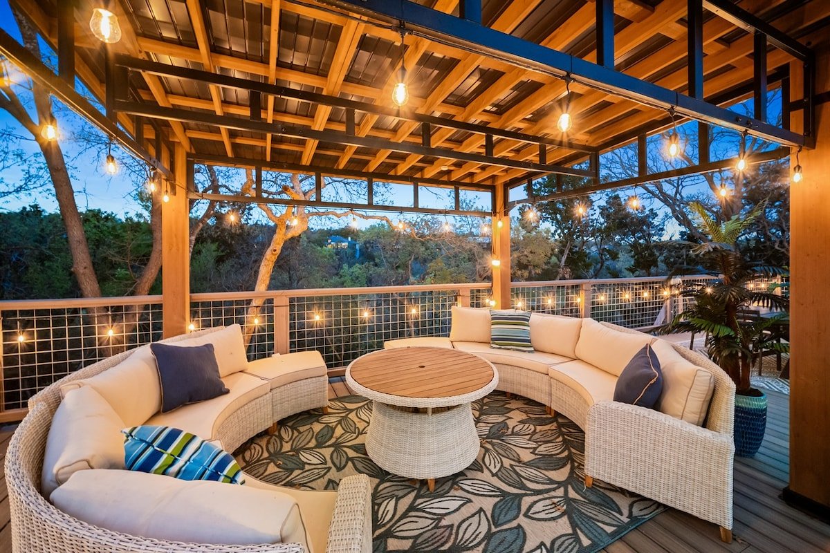 Misty Hill ~Best View in Austin~ Luxury Pool Oasis gallery image 5