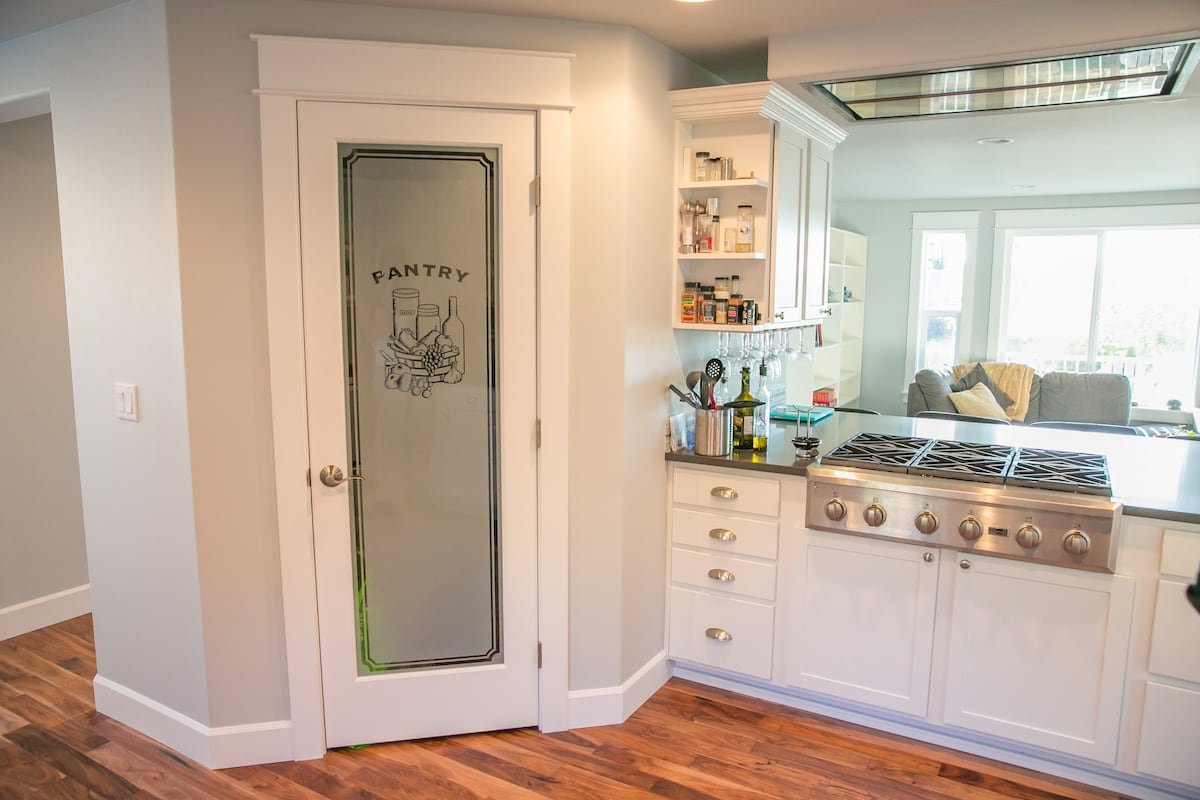 Luxury, Spacious Home +hot tub and rooftop deck gallery image 5