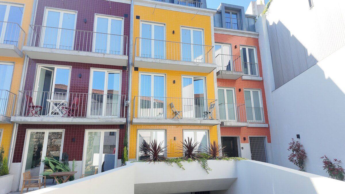 Beautiful 2bedrooms balcony garage historic center gallery image 5